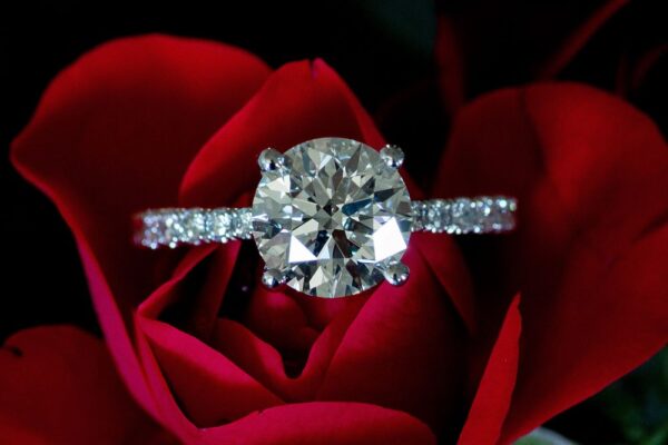 diamond engagement ring rose